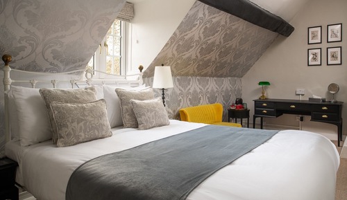 Deluxe-Doppel- oder -Zweibettzimmer