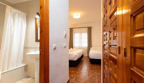 Familien-Vierbettzimmer