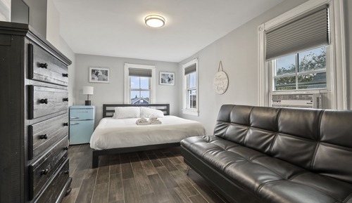 Doppelzimmer, eigenes Bad (Southern Exposure Room)