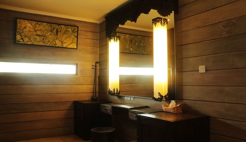 Luxury-Doppelzimmer, 1 King-Bett, Badewanne, Poolblick