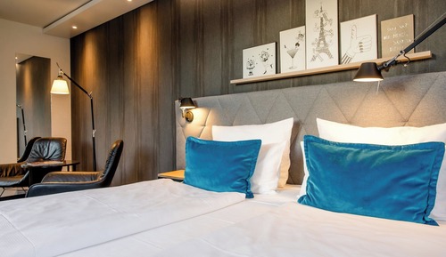 Superior-Zimmer (with double bed and rooftop terrace)