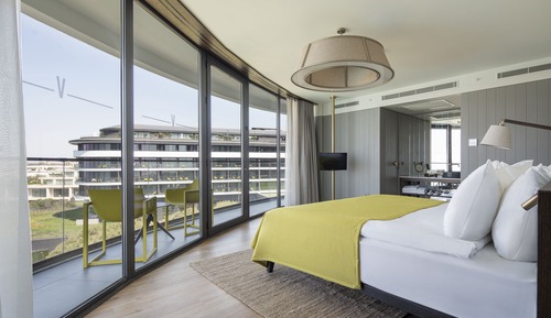 Main Building Family Sea Side 5 Person