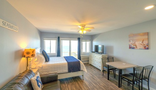 Deluxe-Studio, Buchtblick