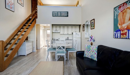 Superior-Studio, Buchtblick