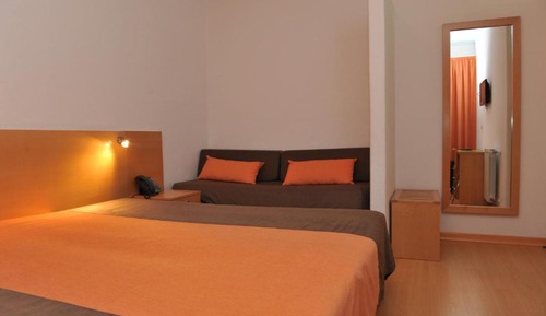 Standard-Doppel- oder -Zweibettzimmer (East Wing)