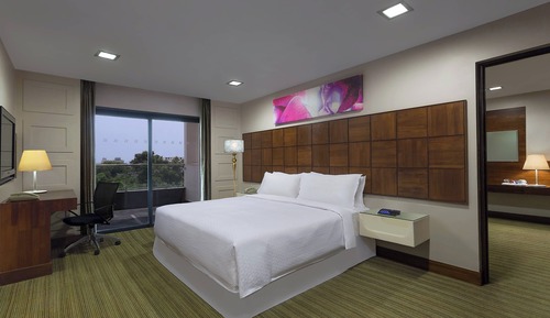 Suite, 1 Schlafzimmer, Balkon, Stadtblick