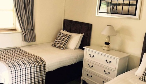 Zweibettzimmer, mit Bad