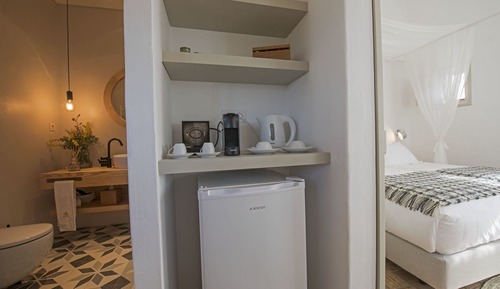 Doppel- oder Zweibettzimmer, eingeschränkter Meerblick