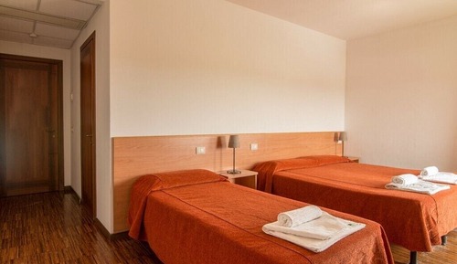 Comfort-Doppelzimmer, 2 Einzelbetten, eigenes Bad, Gartenblick