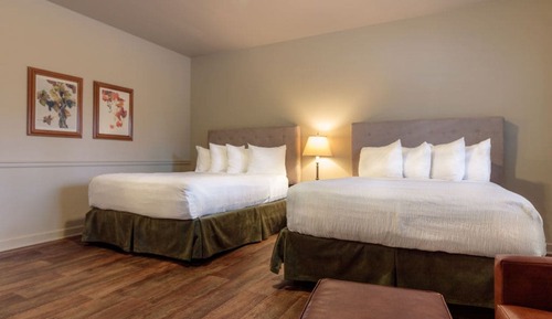 Standard Queen Queen