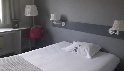 Economy-Doppelzimmer, Mehrere Schlafzimmer, eigenes Bad
