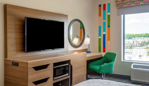 Zimmer, 2 Queen-Betten, Kühlschrank und Mikrowelle