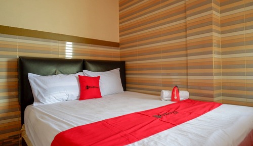 Superior-Zimmer (Reddoorz)