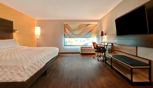 Zimmer, 1 King-Bett, barrierefrei (Roll-In Shower)