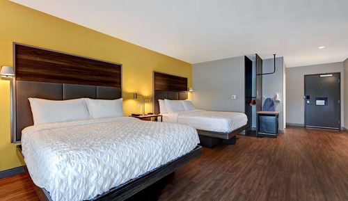 Zimmer, 2 Queen-Betten, barrierefrei (Roll-In Shower)