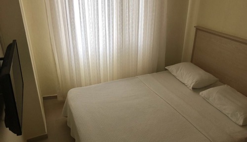 Standard-Doppel- oder -Zweibettzimmer