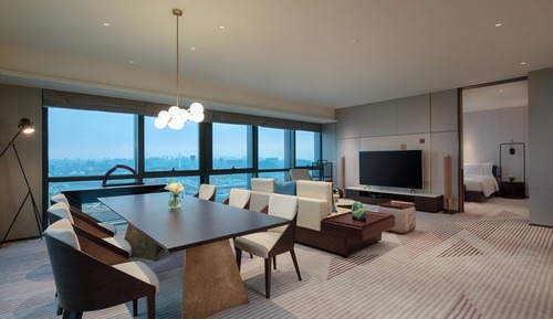 Suite, 1 Schlafzimmer, Zutritt zur Club Lounge, Seeblick (High Floor)