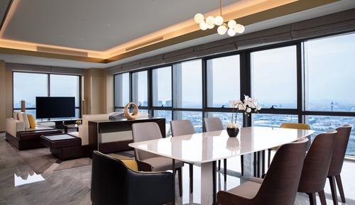 Presidential-Suite, Zutritt zur Club Lounge