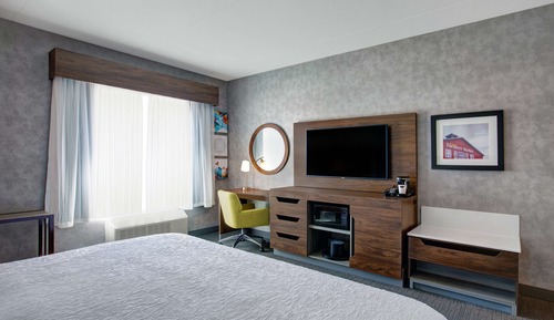 Zimmer, 1 King-Bett, barrierefrei, Badewanne (Mobility & Hearing)