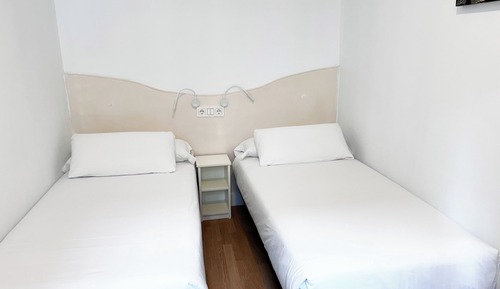 Zweibettzimmer, Balkon