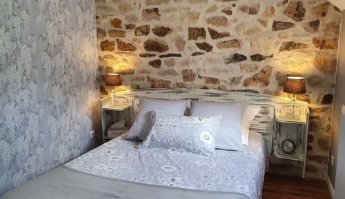 Traditional-Doppelzimmer, Gartenblick (Glycine)
