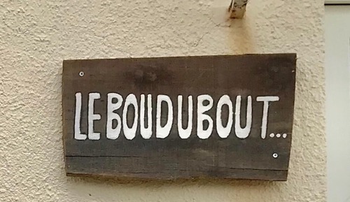 Basic-Haus, mit Bad, Blick auf den Innenhof (Leboudubout)