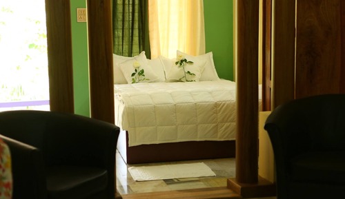 Zimmer, 1 Schlafzimmer, Balkon