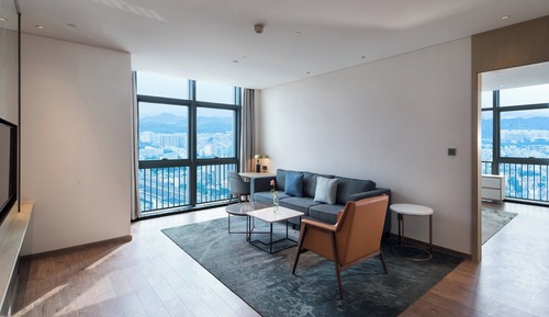 Suite, 1 King-Bett