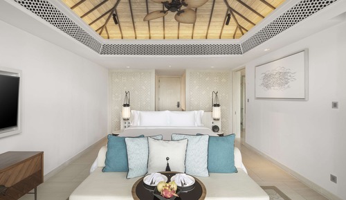 Suite, 1 King-Bett (Partial Ocean)