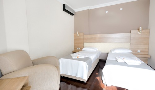 Standard-Doppel- oder -Zweibettzimmer, 2 Einzelbetten, Nichtraucher, Bergblick