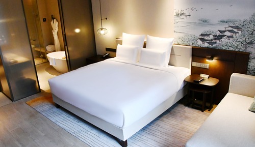 Deluxe-Zimmer, 1 King-Bett, Balkon, Seeblick