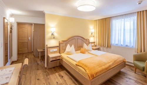 Familienzimmer (Hauphaus)