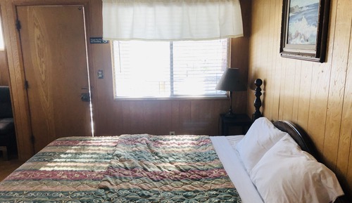 Ferienhütte, 1 King-Bett, Kühlschrank und Mikrowelle, Bergblick