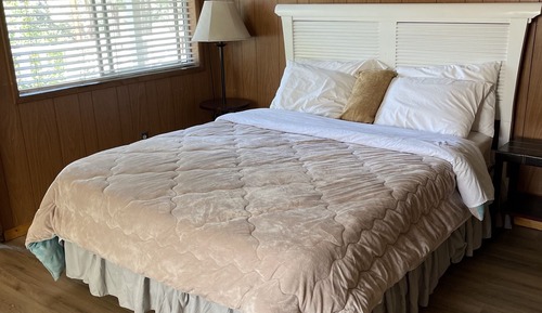 Ferienhütte, Mehrere Betten, Kühlschrank und Mikrowelle, Bergblick