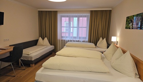 Vierbettzimmer
