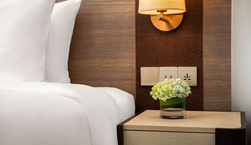 Business-Zimmer, Gartenblick