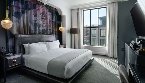 Zimmer, 1 King-Bett, barrierefrei, Badewanne (Mobility & Hearing)