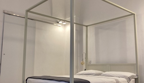 Doppel- oder Zweibettzimmer