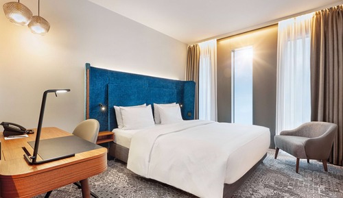 Superior-Zimmer (King Bed, on 8.-13. floor)