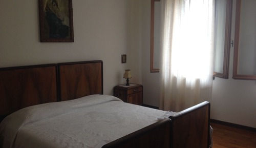 Doppel- oder Zweibettzimmer, Gemeinschaftsbad