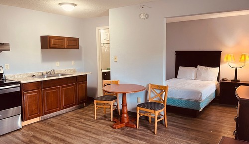 Traditional-Doppel- oder -Zweibettzimmer, 2 Doppelbetten