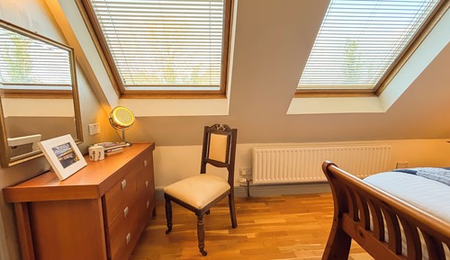 Superior-Ferienhaus, 1 King-Bett, Nichtraucher, zum Garten hin