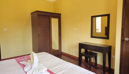 Deluxe-Doppelzimmer, 1 King-Bett, Poolblick