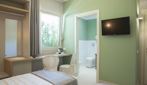 Deluxe-Doppel- oder -Zweibettzimmer
