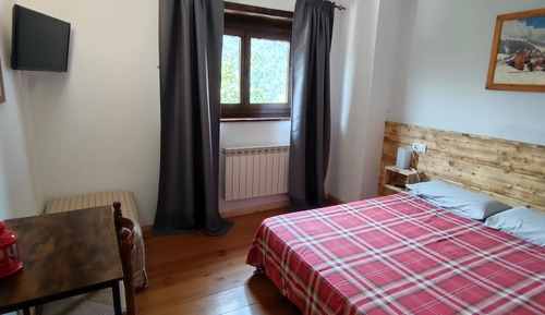 Standard-Doppelzimmer, Bergblick