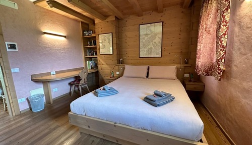 Deluxe-Doppelzimmer, 1 King-Bett, Talblick (three)