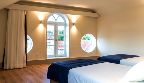 Deluxe-Doppel- oder -Zweibettzimmer
