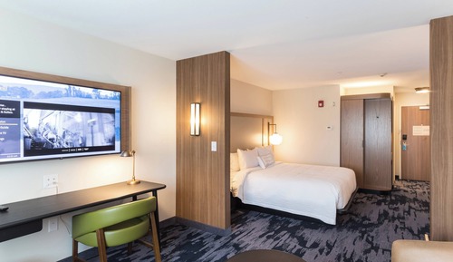 Suite, 1 Schlafzimmer, Flussblick (Mobility Accessible, Tub)