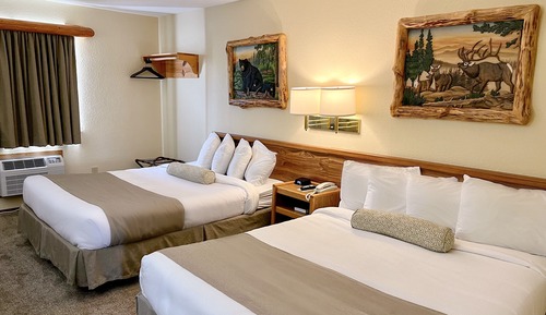 Zimmer, 2 Queen-Betten, Nichtraucher