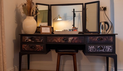 Deluxe-Doppelzimmer, 1 King-Bett, Blick auf den Innenhof